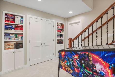 8587 Summit Oaks Savage MN 55378