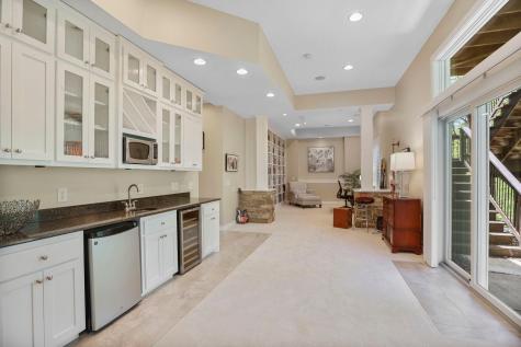 8587 Summit Oaks Savage MN 55378