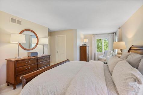 8587 Summit Oaks Savage MN 55378