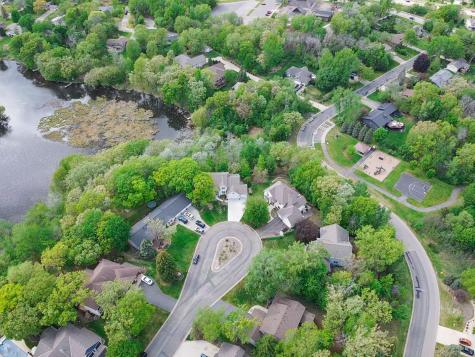 8587 Summit Oaks Savage MN 55378