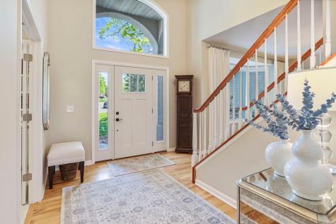 8587 Summit Oaks Savage MN 55378