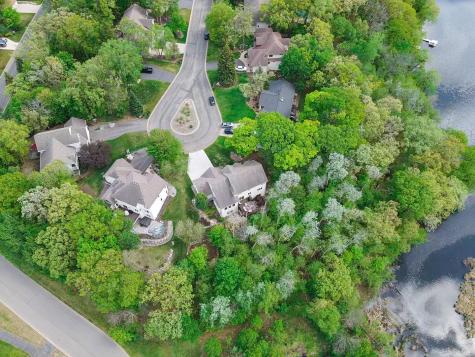 8587 Summit Oaks Savage MN 55378