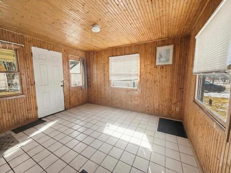 742 Nebraska Avenue E Saint Paul MN 55106