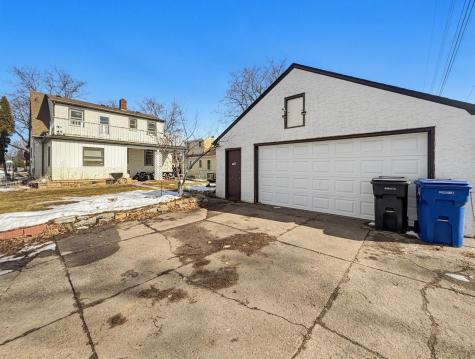 742 Nebraska Avenue E Saint Paul MN 55106