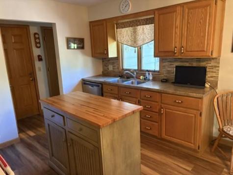 225 8th Avenue SE Waseca MN 56093