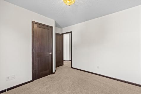 9420 Toledo Lane N Brooklyn Park MN 55443