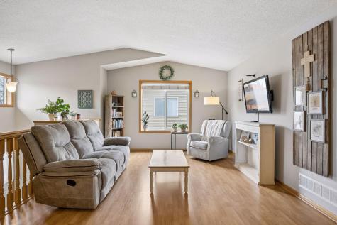11021 187th Avenue NW Elk River MN 55330