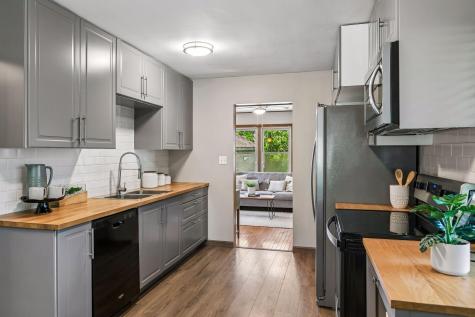 1901 Malvern Street Roseville MN 55113