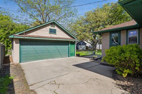 1901 Malvern Street Roseville MN 55113