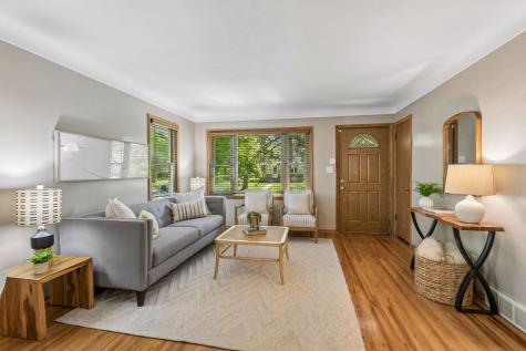 1901 Malvern Street Roseville MN 55113