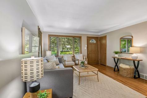 1901 Malvern Street Roseville MN 55113