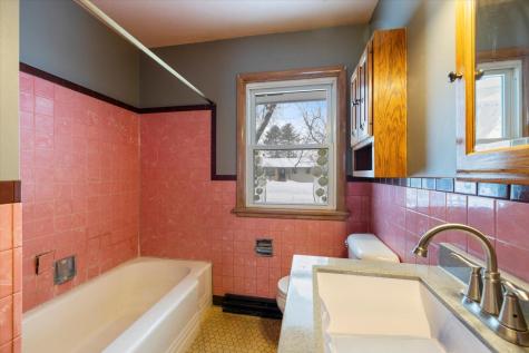 710 Maple Drive Aurora MN 55705