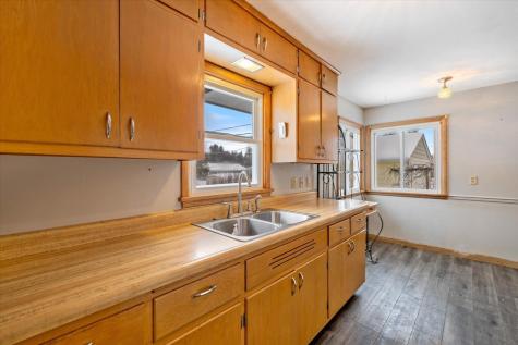 710 Maple Drive Aurora MN 55705