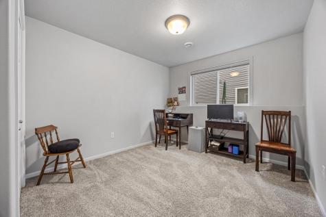 2520 37th Avenue S Moorhead MN 56560