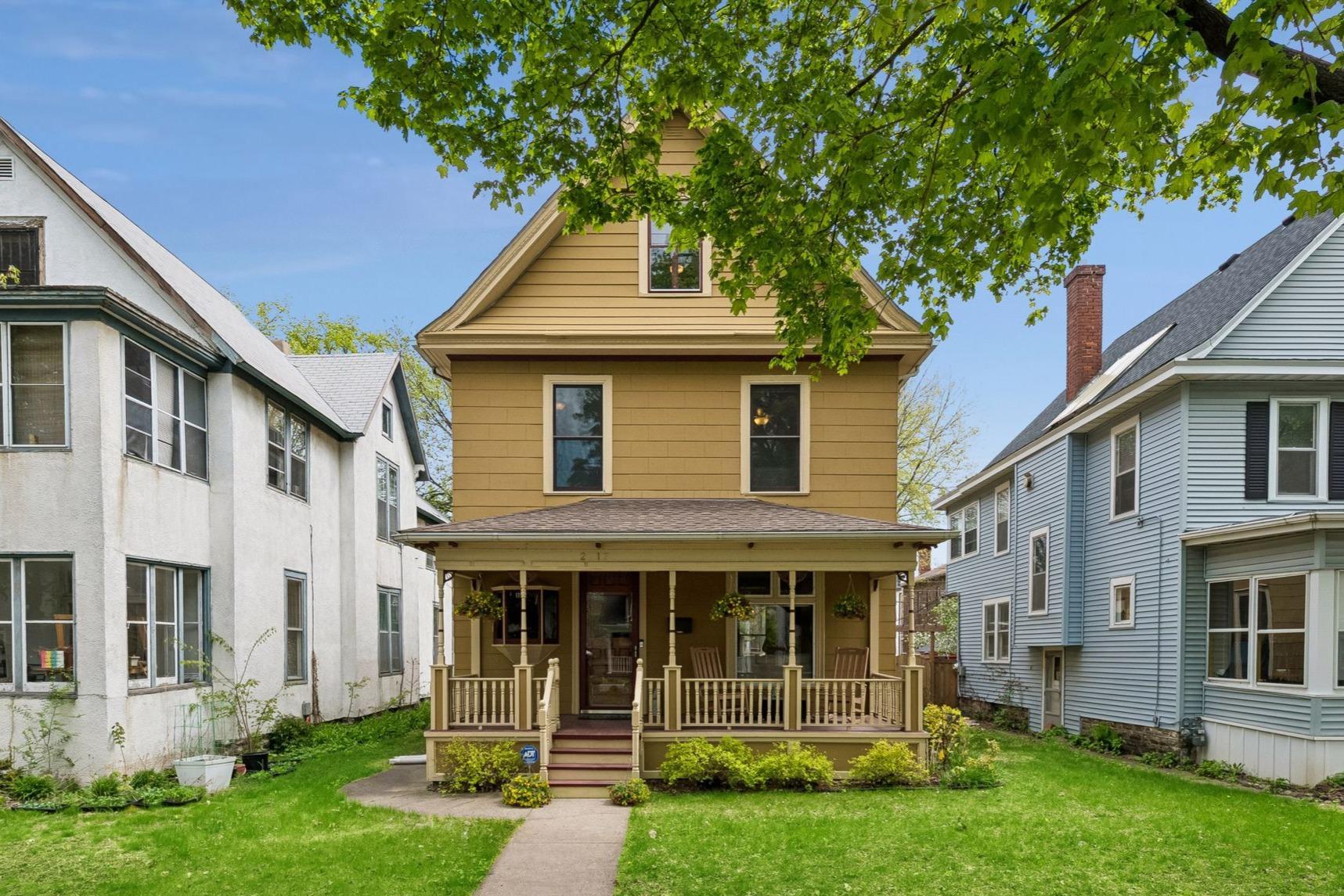 2717 Emerson Avenue S Minneapolis MN 55408