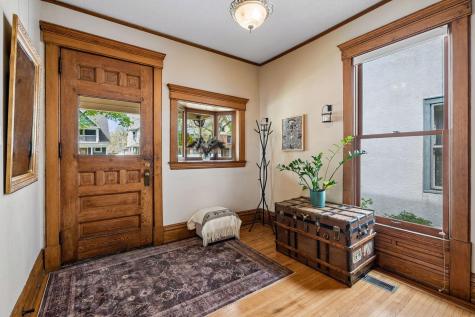 2717 Emerson Avenue S Minneapolis MN 55408