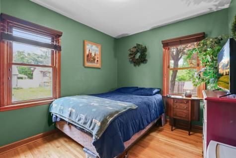 4366 Vera Cruz Avenue N Robbinsdale MN 55422