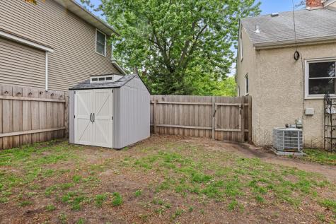 4366 Vera Cruz Avenue N Robbinsdale MN 55422