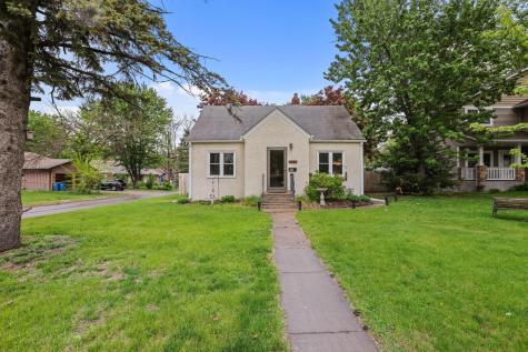 4366 Vera Cruz Avenue N Robbinsdale MN 55422