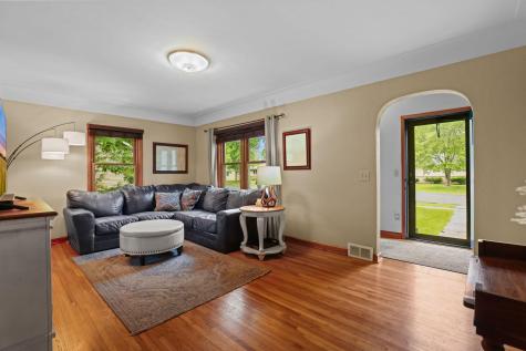 4366 Vera Cruz Avenue N Robbinsdale MN 55422