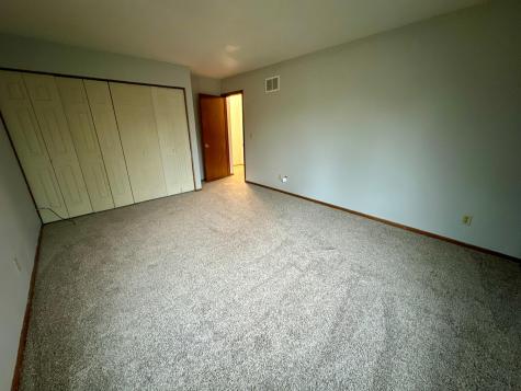 4725 Lund Point Eagan MN 55122