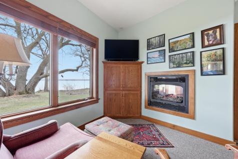633 N Shore Drive Detroit Lakes MN 56501