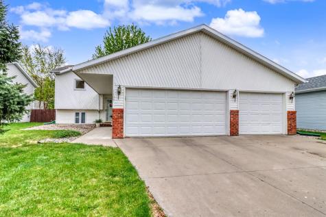 1109 4th Avenue E West Fargo ND 58078