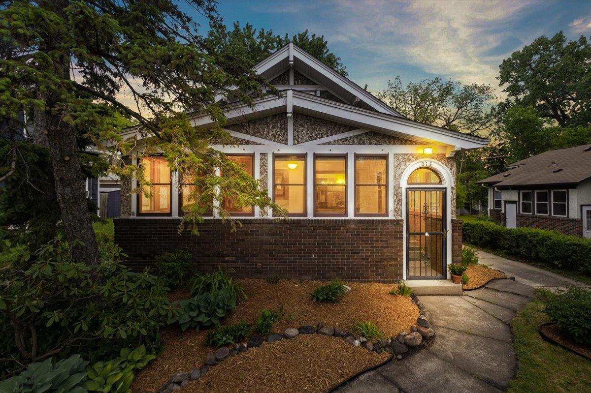 315 George Street W Saint Paul MN 55107