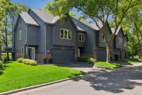 2228 Sherwood Court Minnetonka MN 55305