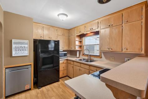 1700 Cottage Avenue E Saint Paul MN 55106