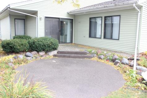 520 Graham Street SW Hutchinson MN 55350