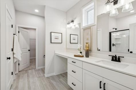 12439 Drayton Trail Apple Valley MN 55124
