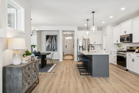 12439 Drayton Trail Apple Valley MN 55124