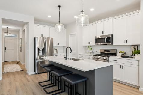 12439 Drayton Trail Apple Valley MN 55124