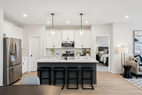 12439 Drayton Trail Apple Valley MN 55124