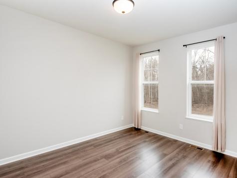 2217 Gateway Hill Road North Saint Paul MN 55109