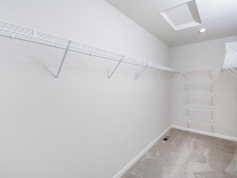 2217 Gateway Hill Road North Saint Paul MN 55109