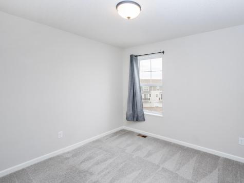 2217 Gateway Hill Road North Saint Paul MN 55109