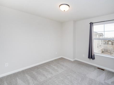 2217 Gateway Hill Road North Saint Paul MN 55109