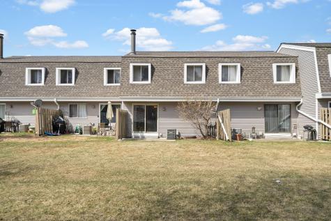 418 Dorland Place Maplewood MN 55119
