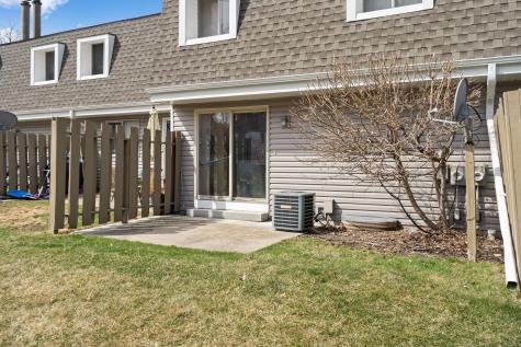 418 Dorland Place Maplewood MN 55119