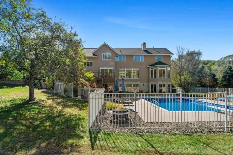 2345 S Oak Drive Red Wing MN 55066