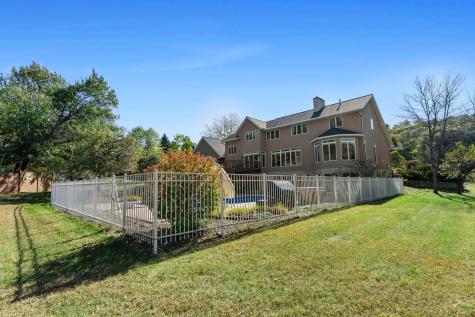 2345 S Oak Drive Red Wing MN 55066