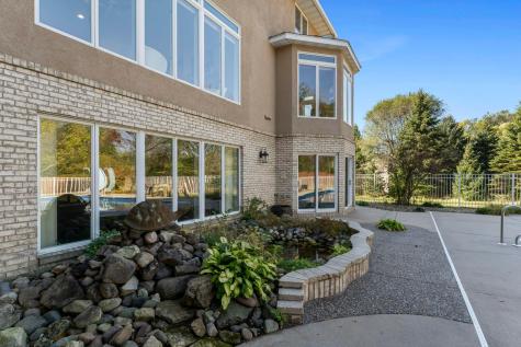 2345 S Oak Drive Red Wing MN 55066