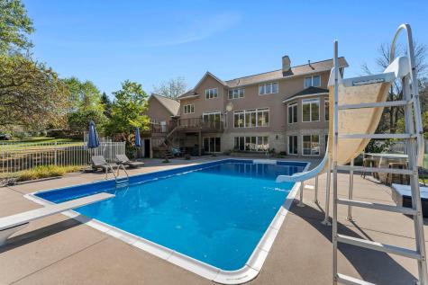 2345 S Oak Drive Red Wing MN 55066