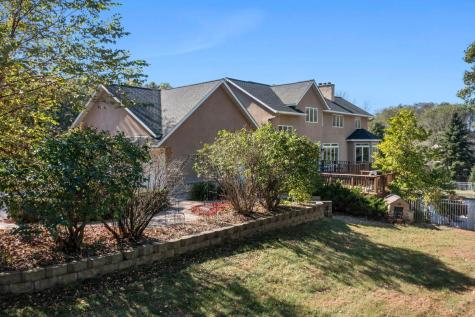 2345 S Oak Drive Red Wing MN 55066