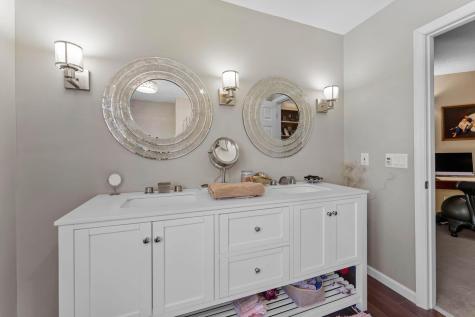 2345 S Oak Drive Red Wing MN 55066