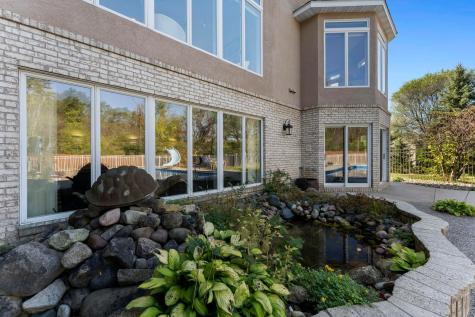 2345 S Oak Drive Red Wing MN 55066