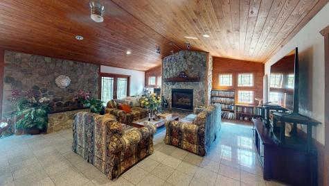 1505 Moorhead Road Cloquet MN 55720