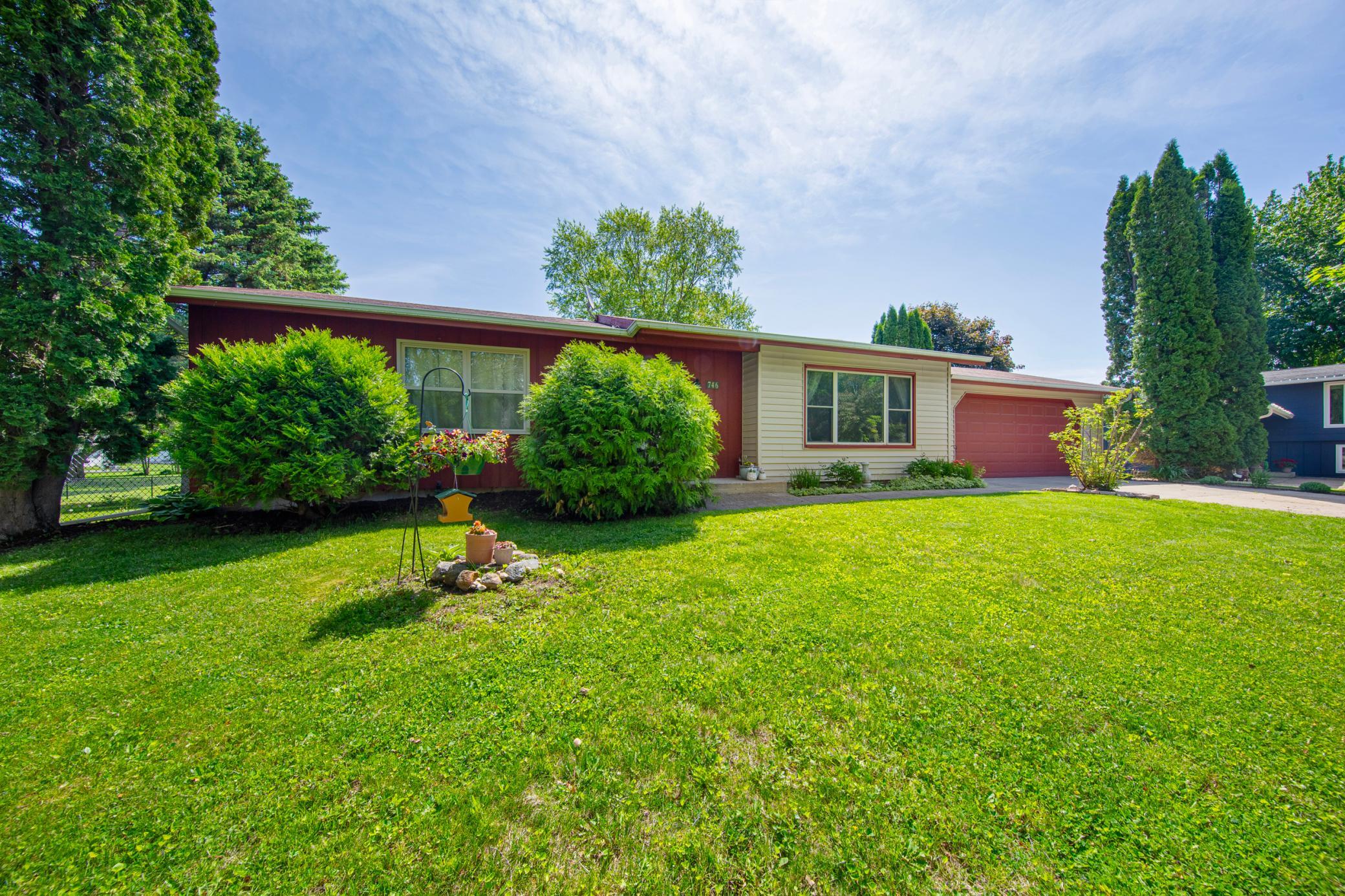 746 Caleta Place Owatonna MN 55060